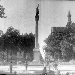 Plazas y Parques