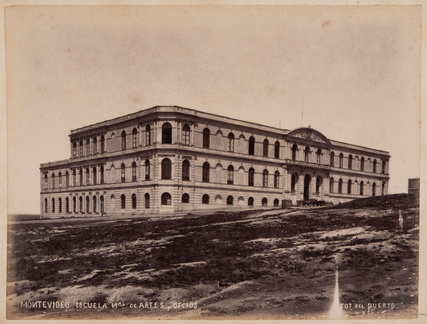 Escuela Nacional de Artes y Oficios